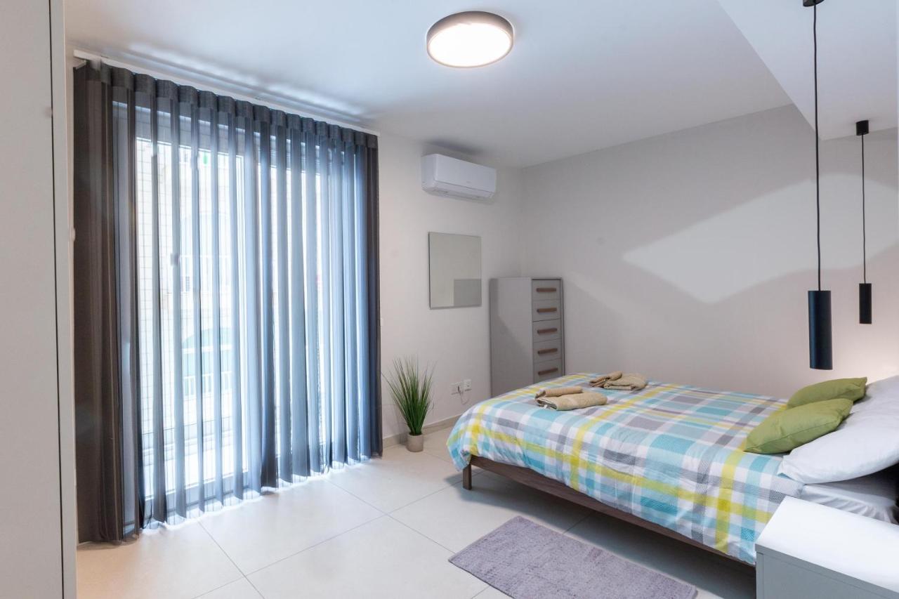 Seafront Luxury Apartment 圣保罗湾城 外观 照片