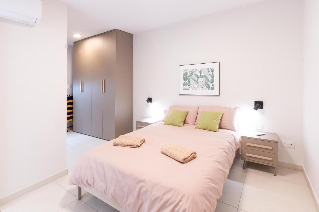 Seafront Luxury Apartment 圣保罗湾城 外观 照片
