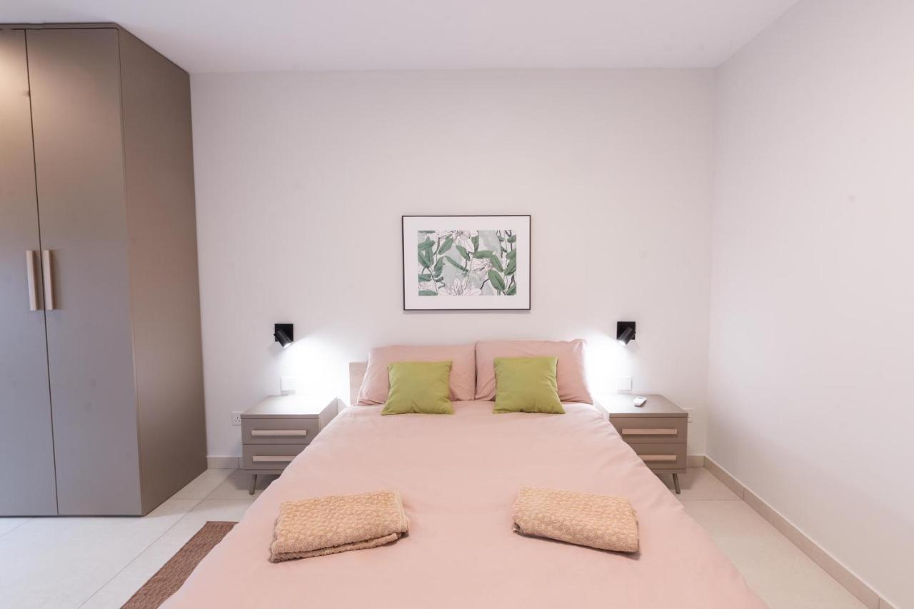 Seafront Luxury Apartment 圣保罗湾城 外观 照片